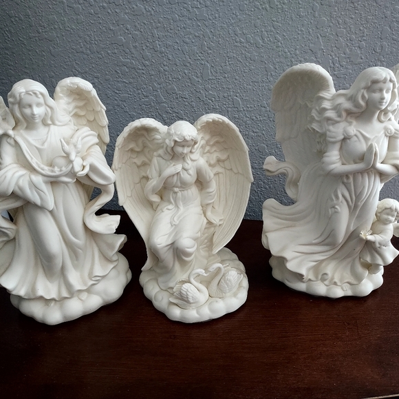 Other - Ceramic angel set